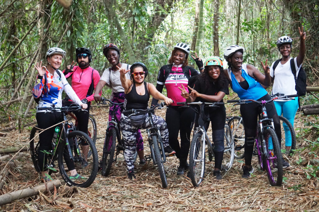 Une randonnée exclusivement féminine au parc national de Dahliafleur, à Abatta.