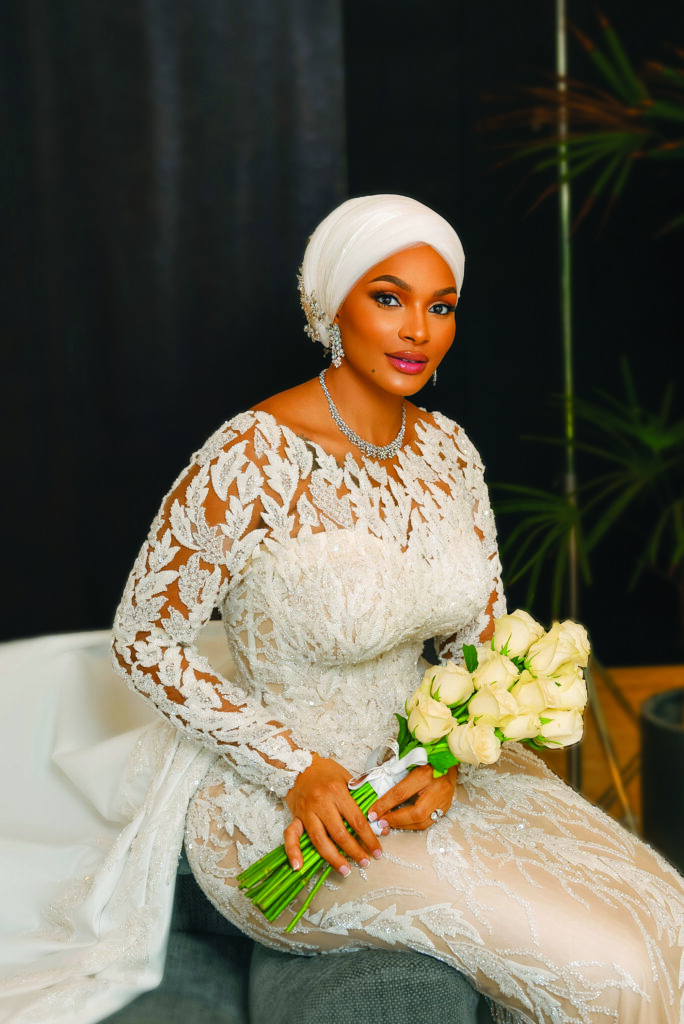 la robe de mariée conserve, partout dans le monde, son statut de pièce exceptionnelle